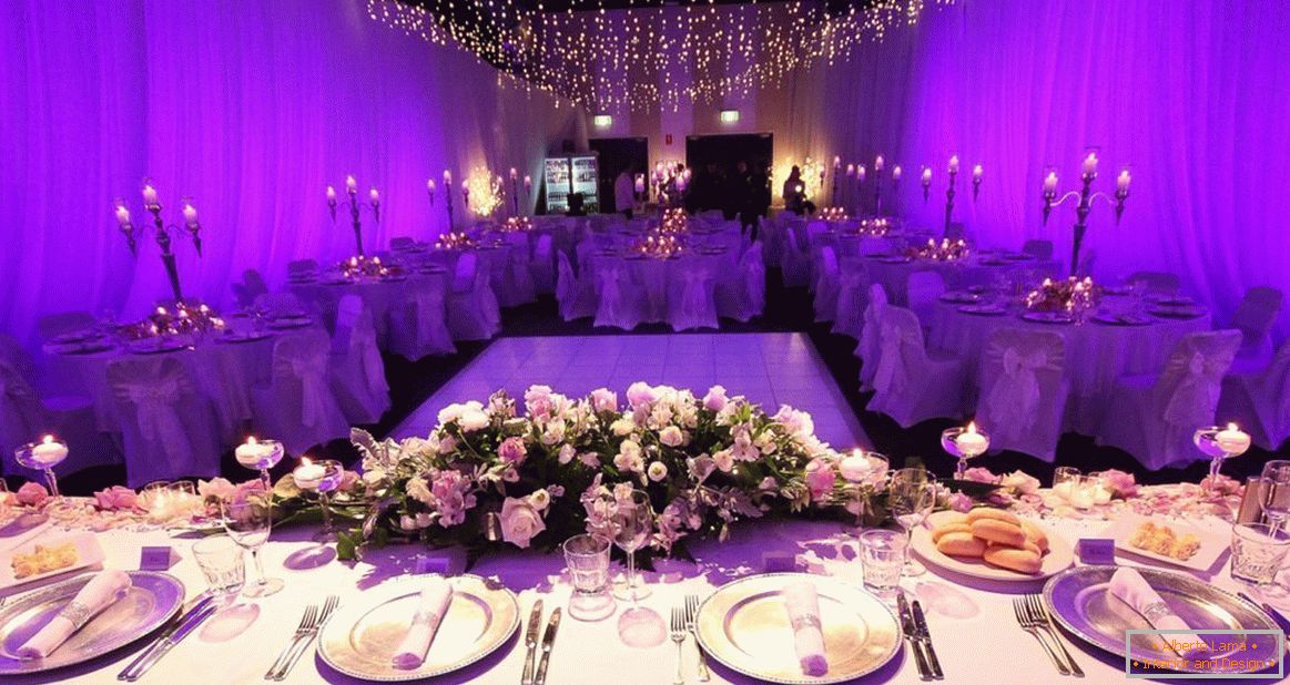 Enregistrement de la salle de mariage en couleur lila