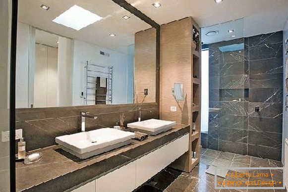 salle de bain design avec un grand miroir, photo 37