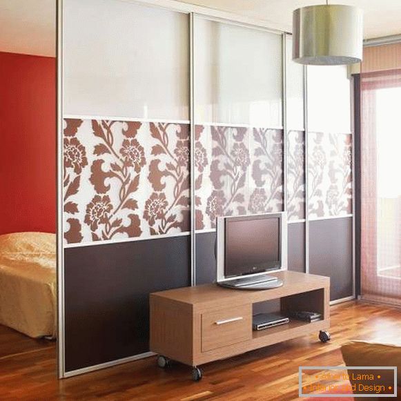 Design d'intérieur d'un petit appartement - aménagement de la salle