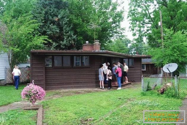 Conception d'une mini-maison à partir de matériaux naturels