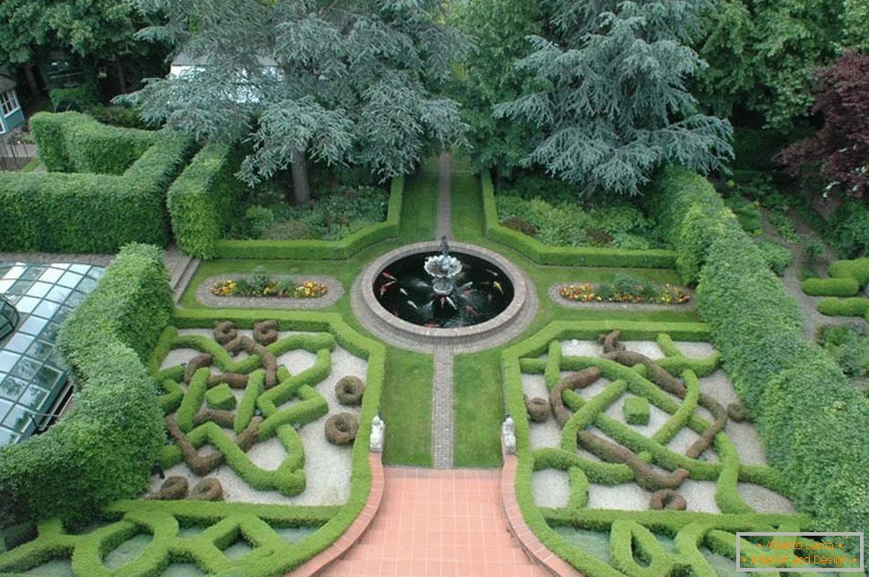 Jardin avec fontaine