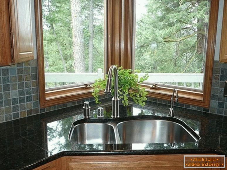 carreaux-dosseret gris exotique-combiné-avec-comptoir-granit noir-aussi-coin-évier-cuisine-design
