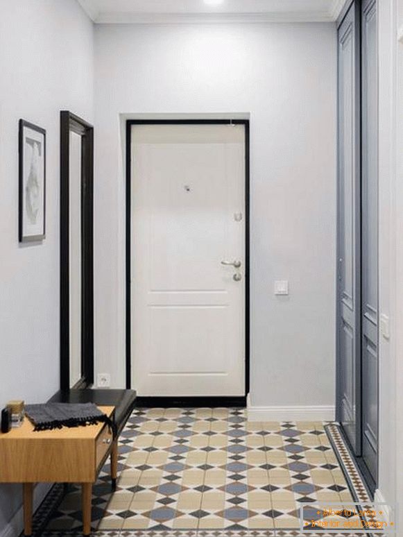 conception d'un couloir étroit dans un appartement, photo 23