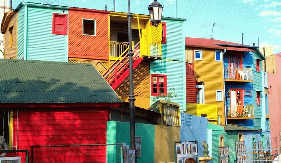 Belles maisons colorées