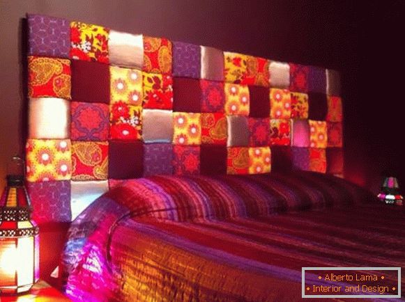 décoration de lit d'appoint dans un style marocain