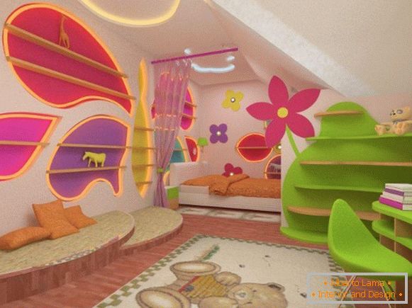 intérieur d'une chambre mansardée pour enfants, photo 61