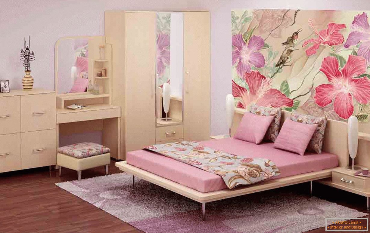 Chambre en couleurs roses