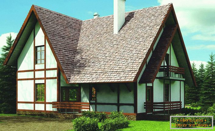La façade du bâtiment de la maison est décorée conformément aux exigences du style scandinave. Les boiseries contrastées deviennent une caractéristique notable du style. 