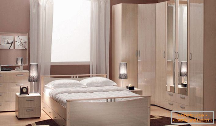 Le mobilier de chambre modulaire est l'option la plus avantageuse pour les petits appartements urbains.