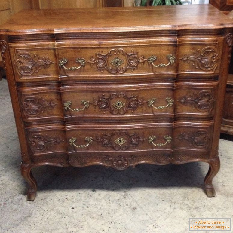 french-provincial-oak-commode-at-moonee-ponds-antiques