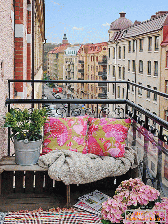 Arrangement de balcon simple