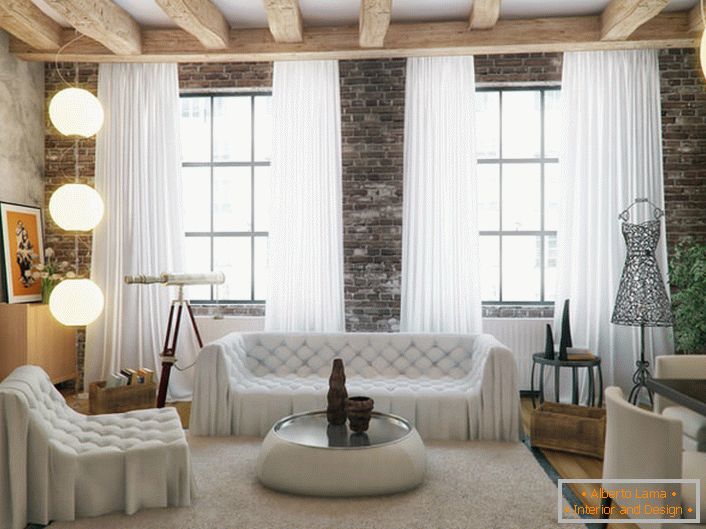 Seulement dans le style loft, vous pouvez combiner incongru. Contraste étonnant entre un environnement rugueux de murs et de plafonds et des couleurs et des formes douces de meubles et de rideaux.