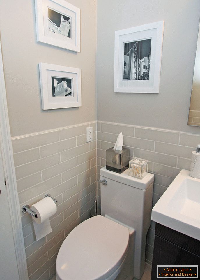 Nouveau design des murs dans une petite salle de bain