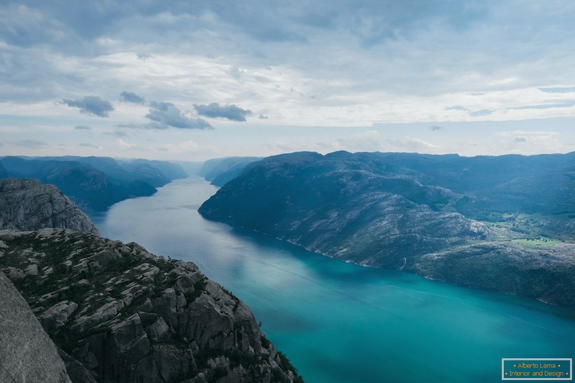 Vue de la montagne Preikestolen