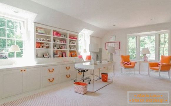intérieur-avec-orange-décor
