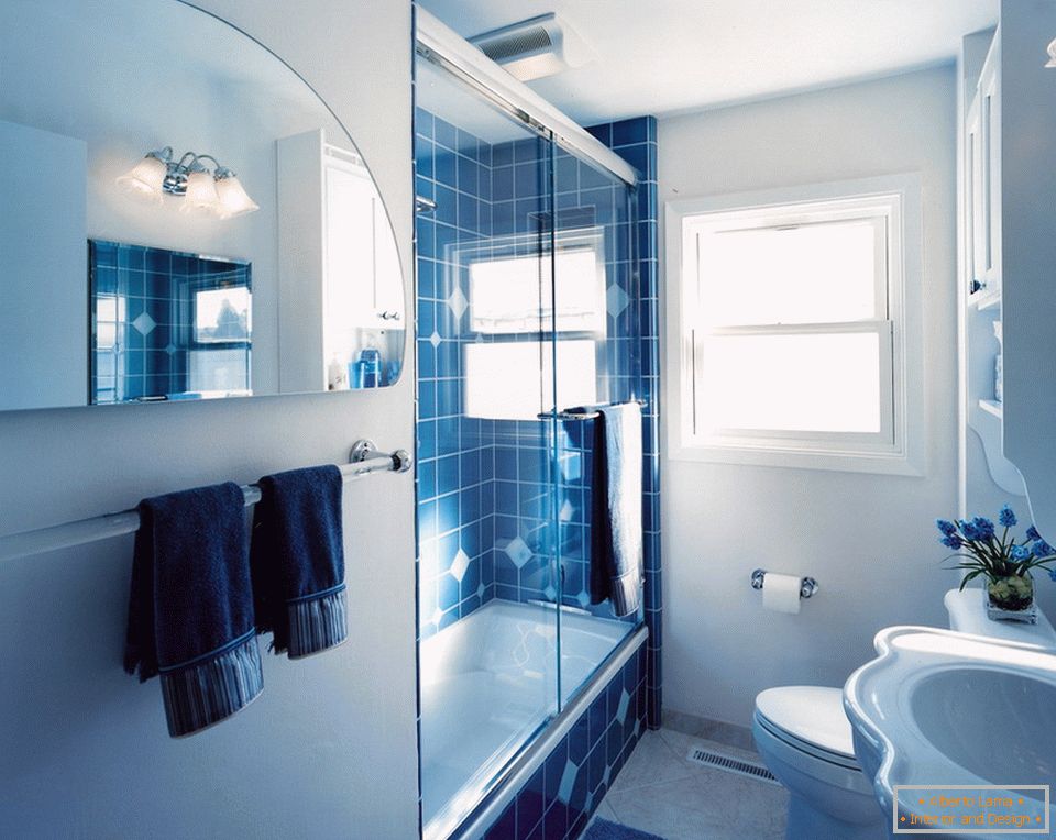 Design de salle de bain bleu