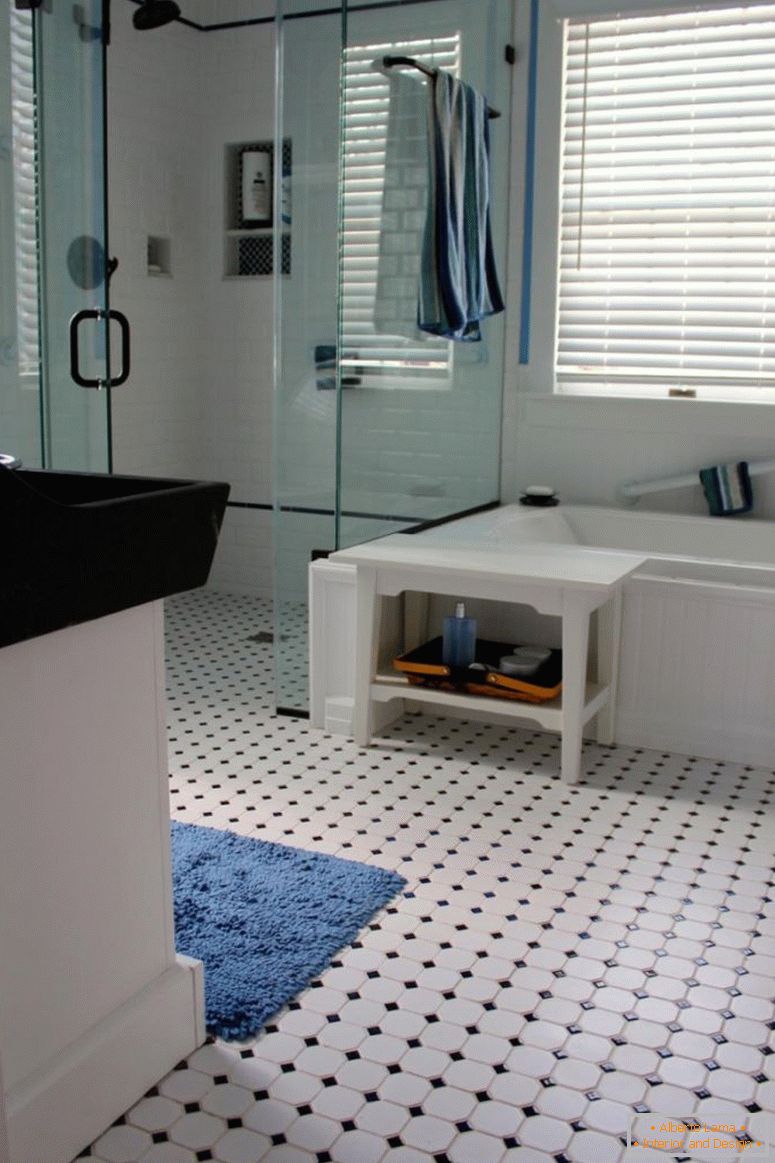 salle de bains-fantaisie-blanc-salle de bains-décoration-design-idées-avec-noir-et-blanc-carrelage-salle de bains-plancher-avec-verre-carré-salle de douche-et-carrelage-blanc-mur-salle de bain- adorable-vintage-salle de bains-carrelage
