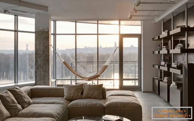 Fenêtre panoramique dans l'appartement - photo du design du salon