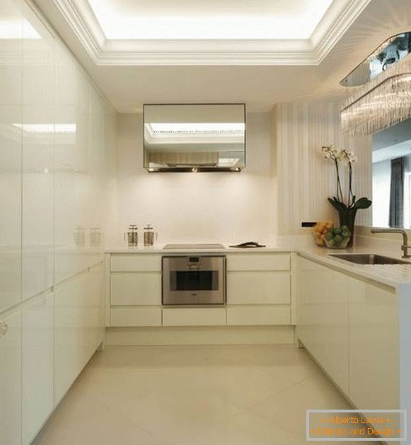 Éclairage à tension de plafond à LED dans la cuisine
