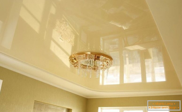 Plafonds suspendus dans la salle de bain - 130 idées photo