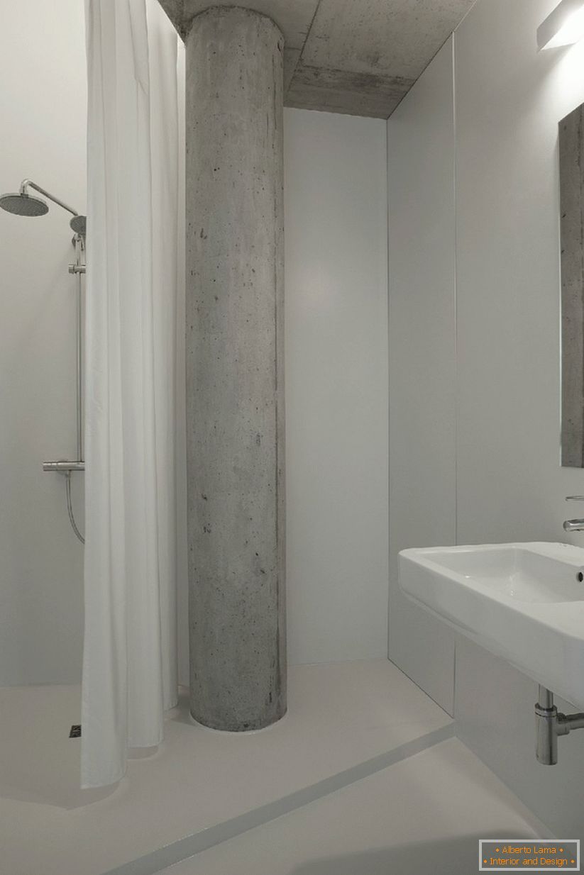 Design d'intérieur de la salle de douche