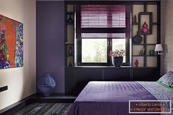 Chambre à coucher en violet - un design photo avec un arbre sombre