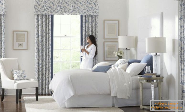belle-blanc-bleu-verre-moderne-design-fenêtre-rideau-chambre-idées-fleur-motif-cantonnière-vintage-rideau-be-équipé-double-lampe-blanche-couverture-lit-matelas-bois- étage-à-chambre-comme-bien-comme-curta