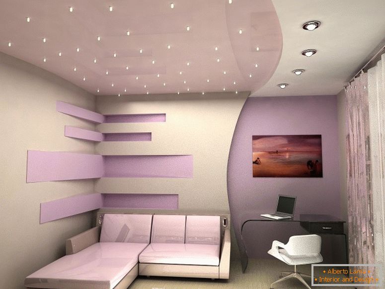 Luxueux plafond extensible blanc-violet. 