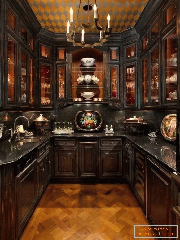 Éléments décoratifs pour l'intérieur de cuisine dans un style classique