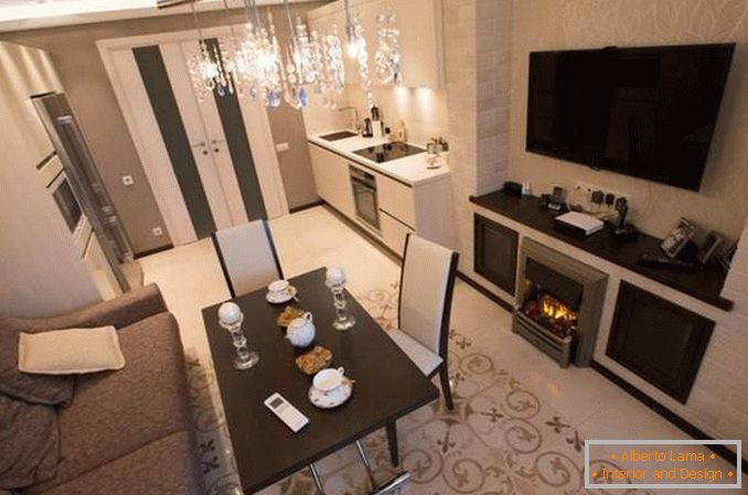 Design d'intérieur d'un appartement de deux pièces pour une famille - photo d'un salon avec cheminée
