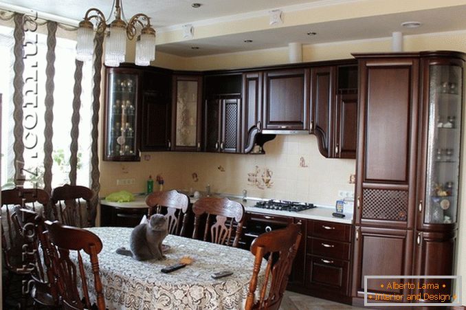 Intérieur d'une salle à manger dans une maison privée, фото 14