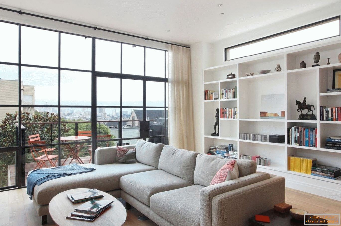 Vitrage panoramique dans des appartements modernes