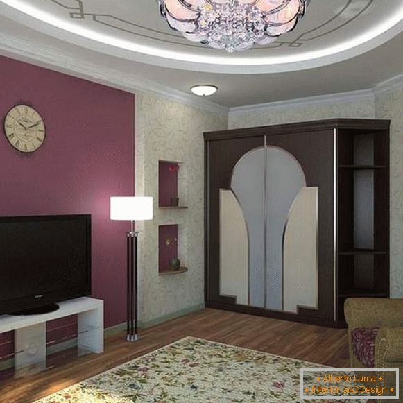 Conception de la salle dans l'appartement de couleur lilas