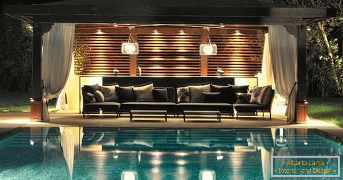 Arbor dans le style de la piscine de pointe - repos confortable dans un intérieur moderne.