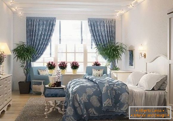 Chambre romantique Provence - photo design en couleur blanche et bleue