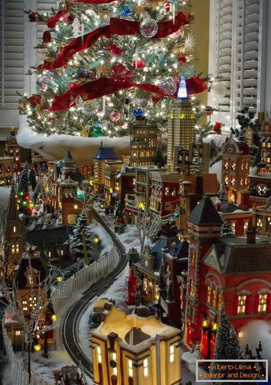 Arbre de Noël avec ville de jouet
