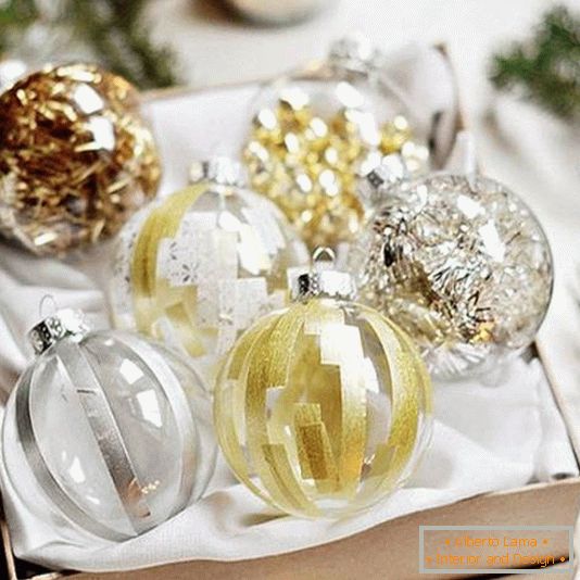 boules de décoration-proshralichnyh-nouvel an