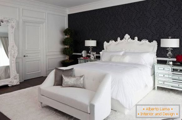 Papier peint noir mur dans la chambre avec des meubles blancs