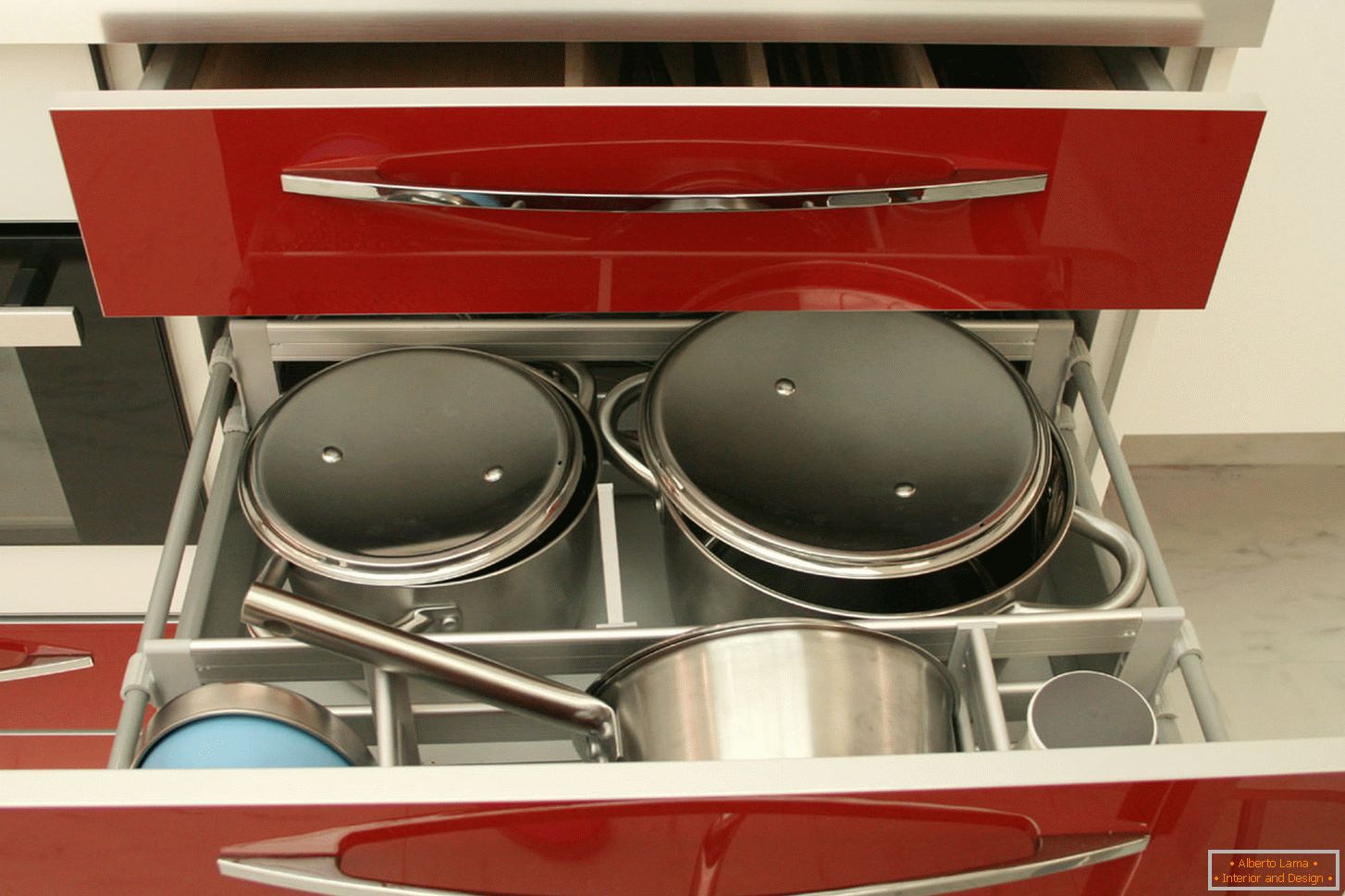Cabinet pour stocker la vaisselle