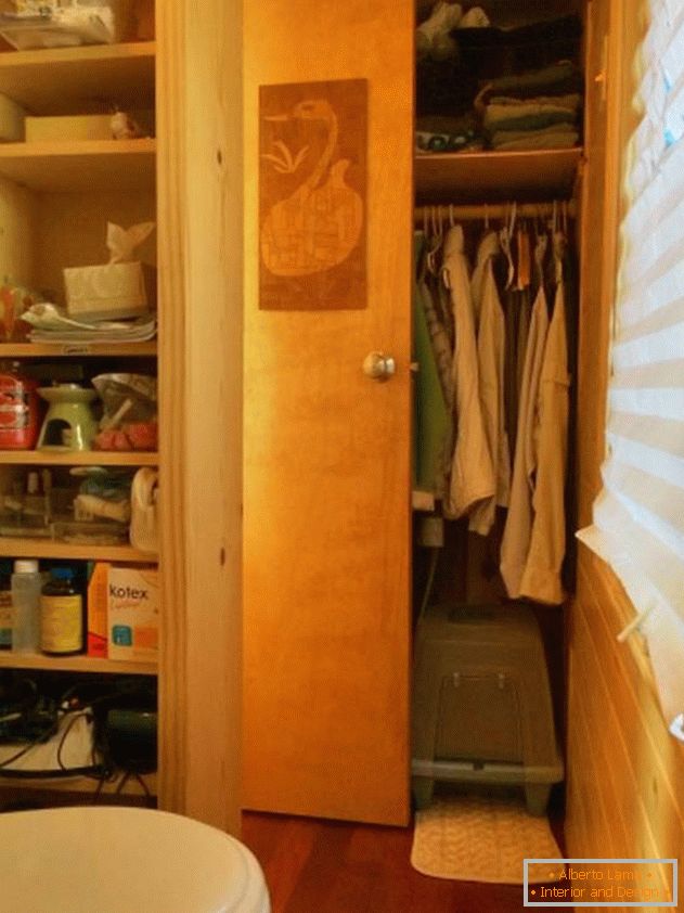 Système de stockage dans une petite maison confortable