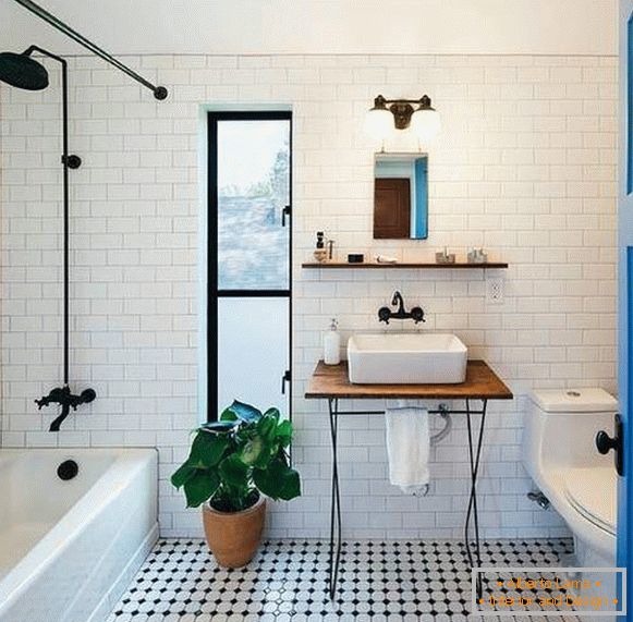 Salle de bain combinée style loft - petit espace avec toilette