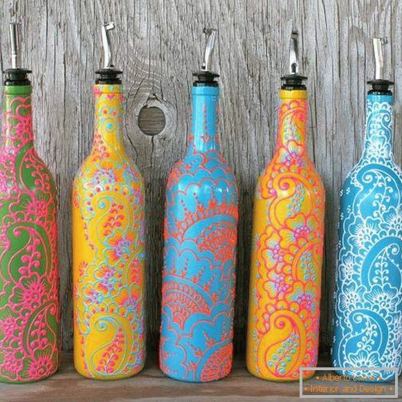 Vases de bouteilles en verre à la main avec peint à la main