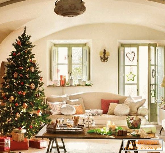 Sapin de Noël avec décor fait maison