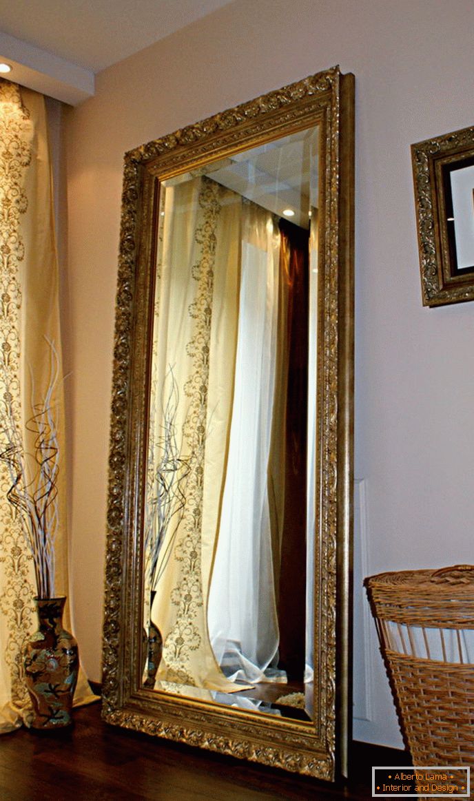 Miroir dans la chambre - exemples de photos d'hébergement à